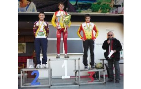 Ivan Schmitz sur le podium...