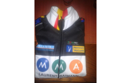 A vendre veste thermique taille L - 88 €